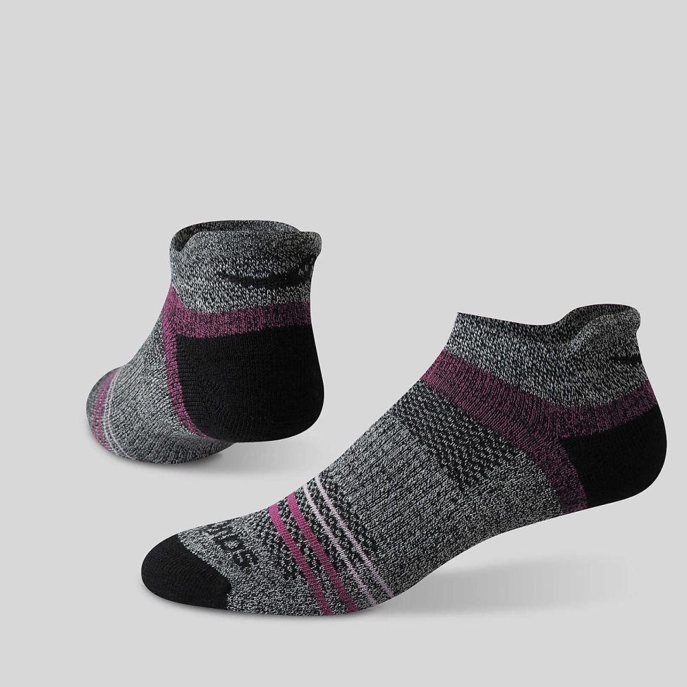 Saucony Inferno Merino Wool Blend No Show 3-Pack Sock Rose | 15270-KISY